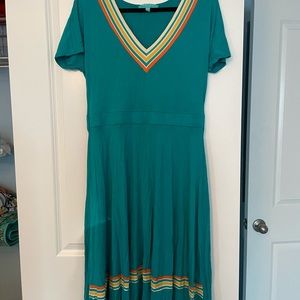 Large ModCloth cotton v neck dress